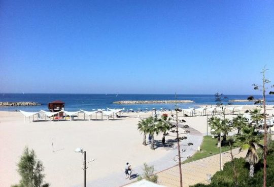 Acadia Beach, Herzliya